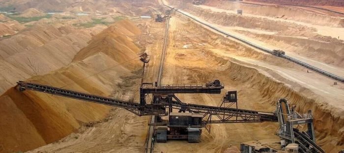 1024px-Togo_phosphates_mining