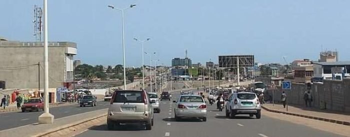 Blvd_des_Armee_Lome_(Lome,_TOGO_2019)